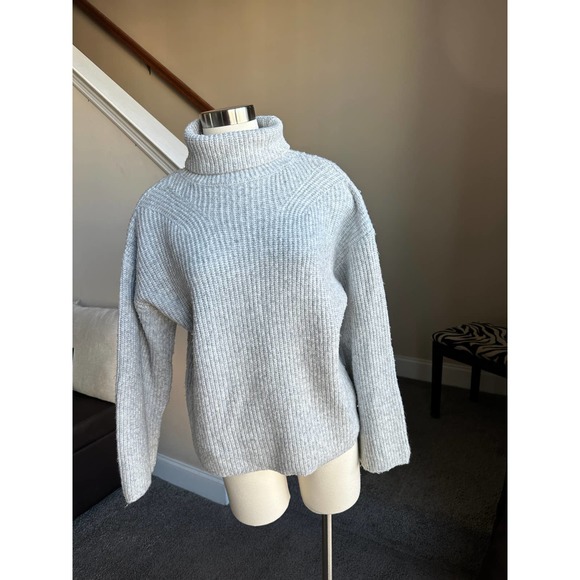 Asos gray ribbed chunky roll neck oversized sweater, size 2 - Picture 3 of 8